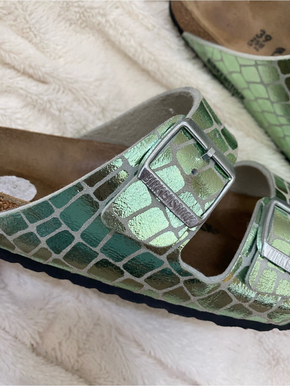Birkenstock Arizona sandals Gator Gleam metallic green Sz 39 narrow - Picture 5 of 6